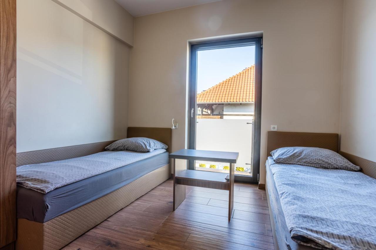 Noclegijarocin Bed & Breakfast Eksteriør billede