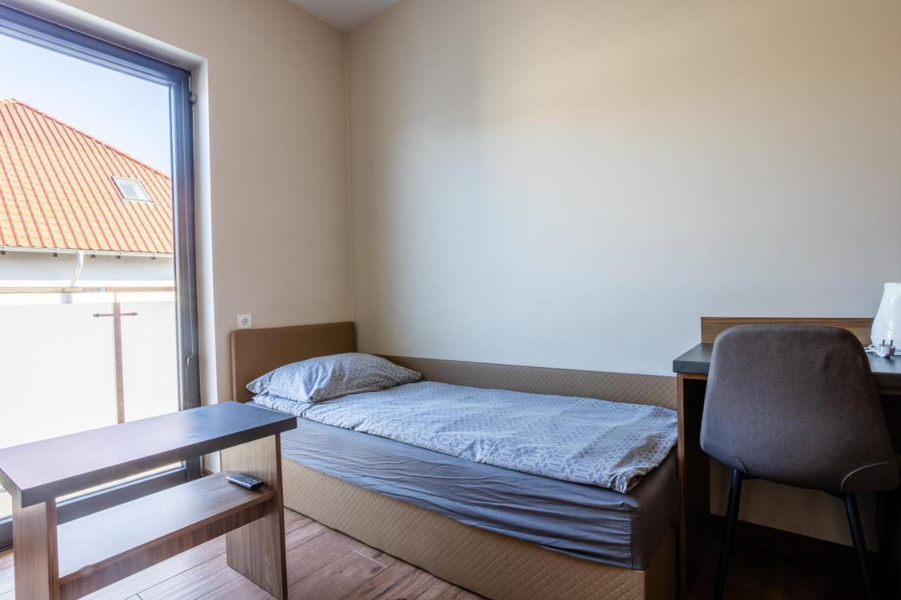 Noclegijarocin Bed & Breakfast Eksteriør billede